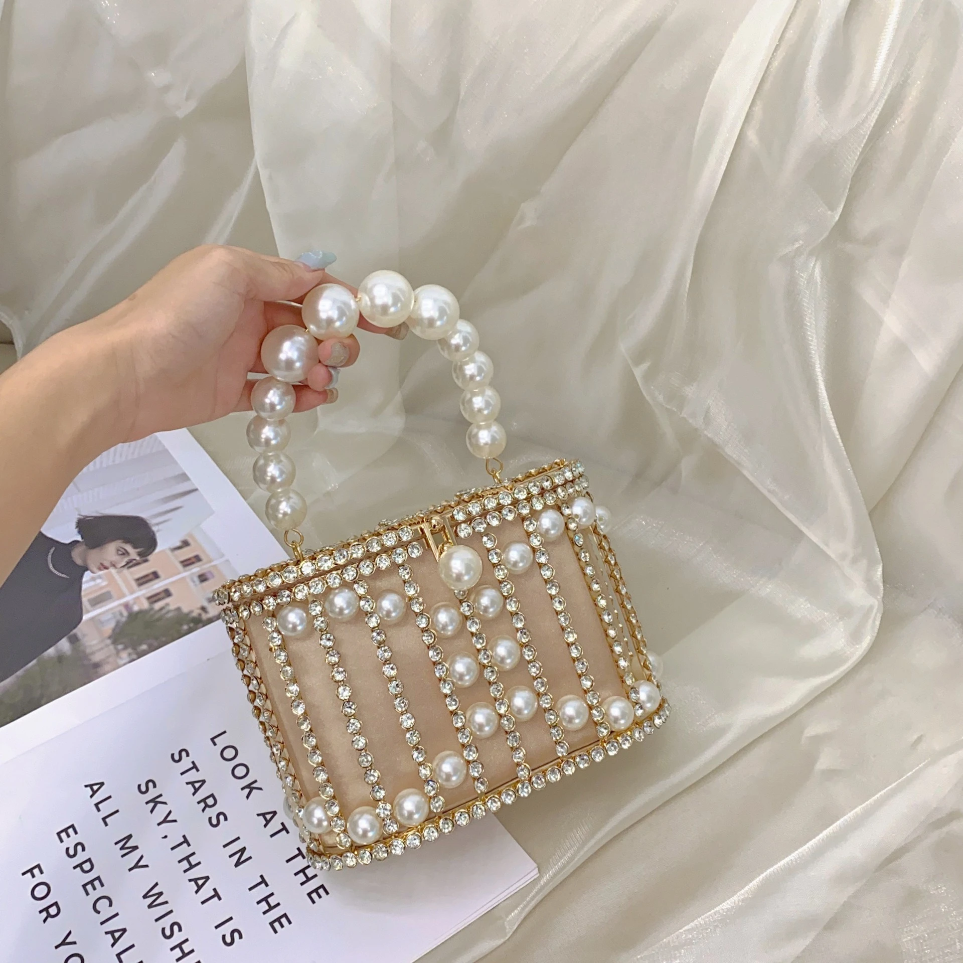 

Блестящая металлическая сумка-ведро в стиле ципао с жемчугом и стразами, в форме птичьей клетки/корзины для овощей, для банкетов