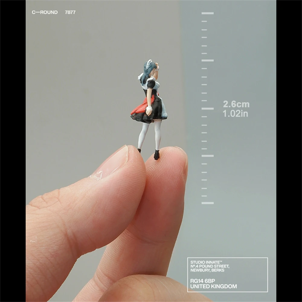 Kicarmod 1/64 Scale Model Figurine Maid Miniature Model Figure in Scale Diecast Model Car Collectible Mini Figurine Toy