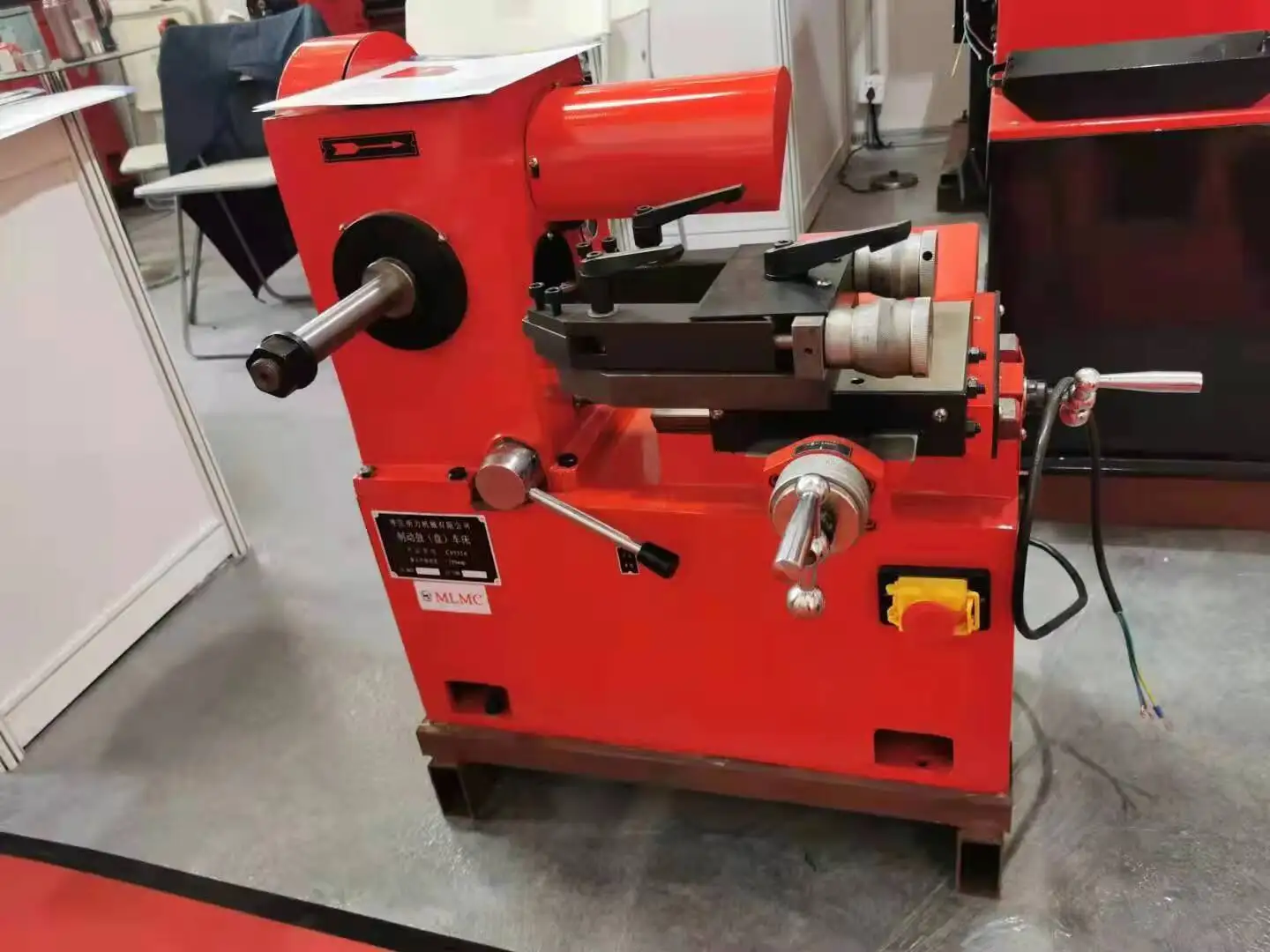 

CE Certified UE-C9335 Light-Duty Disc Repair Equipment Brake Drum Lathe B - Professional Car Lift