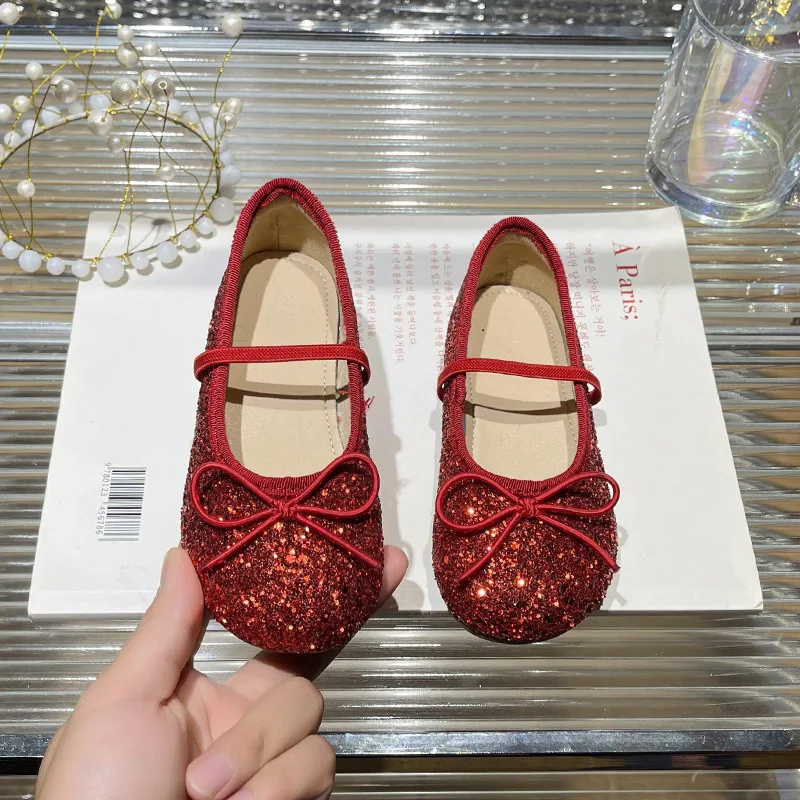 Scarpe da ballo con paillettes rosse per ragazze scarpe da principessa per la dentizione scarpe singole leggere e lucide alla moda per studenti