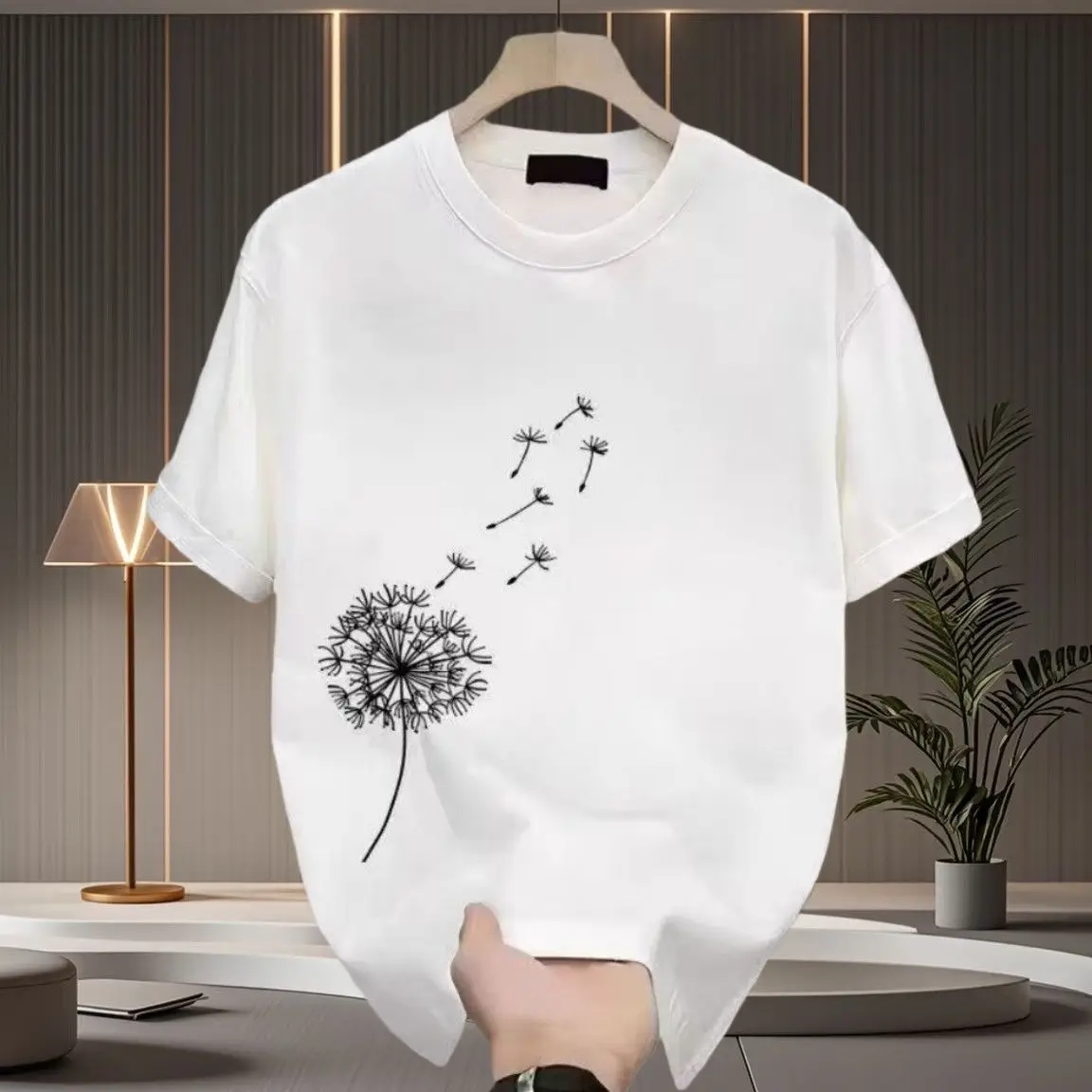 Black Men's Casual Round Neck Short Sleeve T-Shirt with Dandelion Print Design for Daily Wear Summer