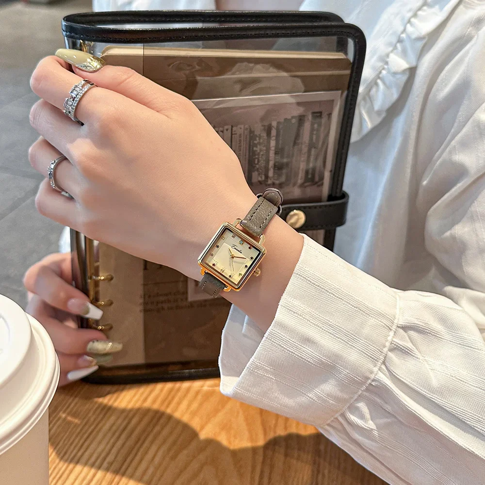 High Quality Ladies Casual Bracelet Watches Women's Simple Vintage Watches for Women Dial Wristwatch Leather Strap Wrist Watch