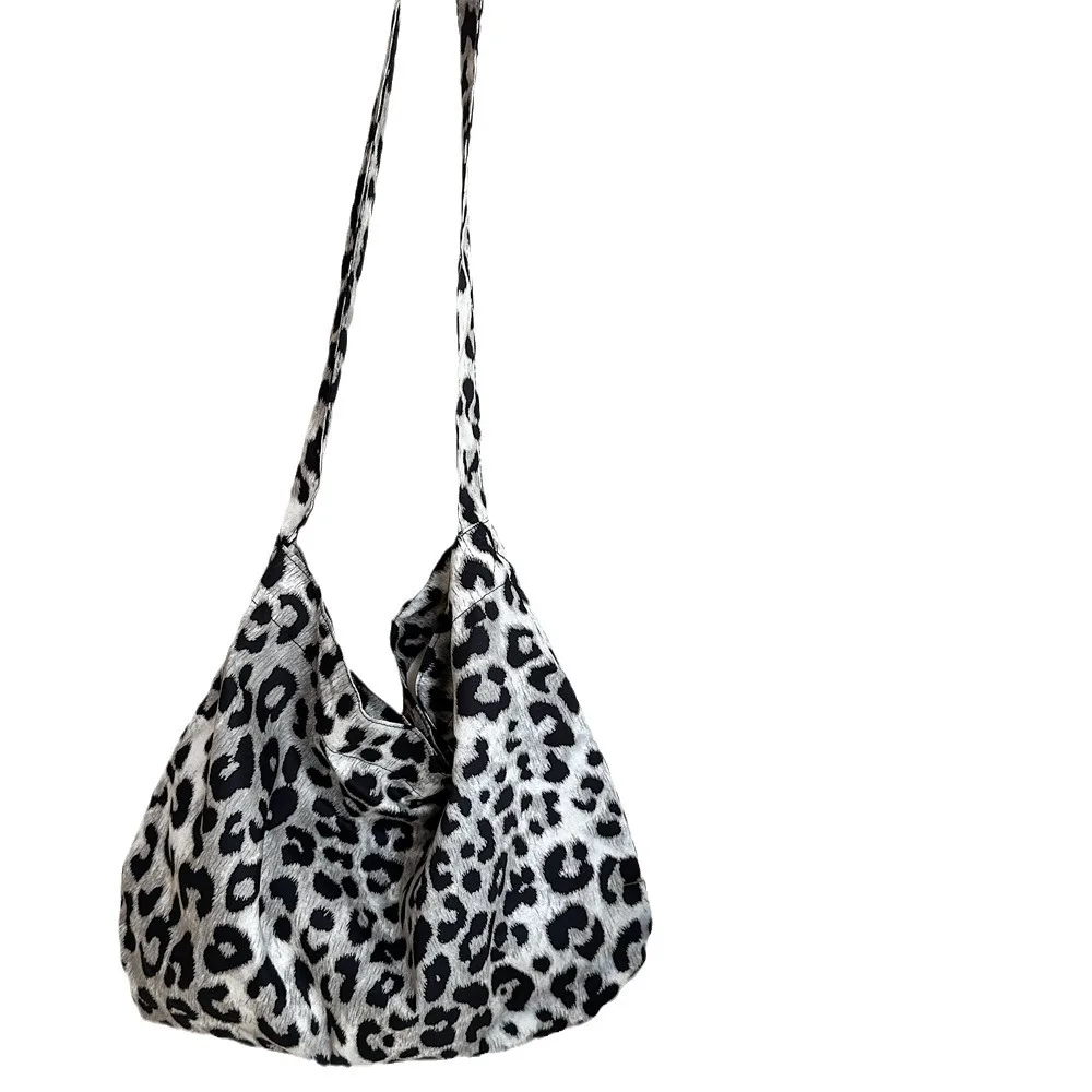 Women's Shoulder Bags Leopard Print Flower Fashionable Trendy Canvas Cross Bags Large Capacity Portable Shopping Shoulder Bags image 6