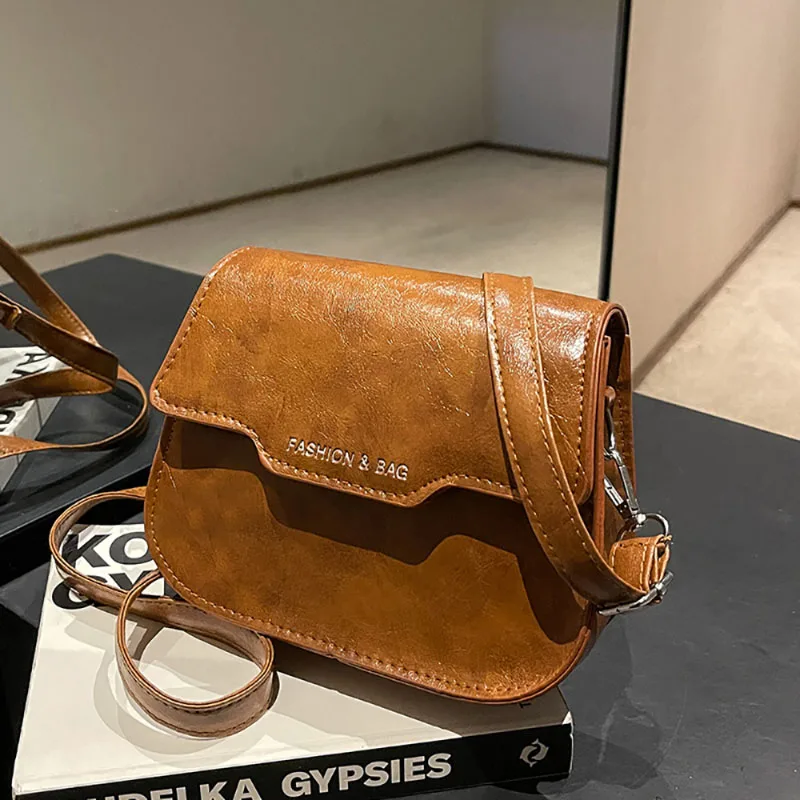 Korean Texture Red Small Square Bag 2023 Explosion Fashion Simple Solid Crossbody Bag Women 2023 New French Mini Shoulder Bag