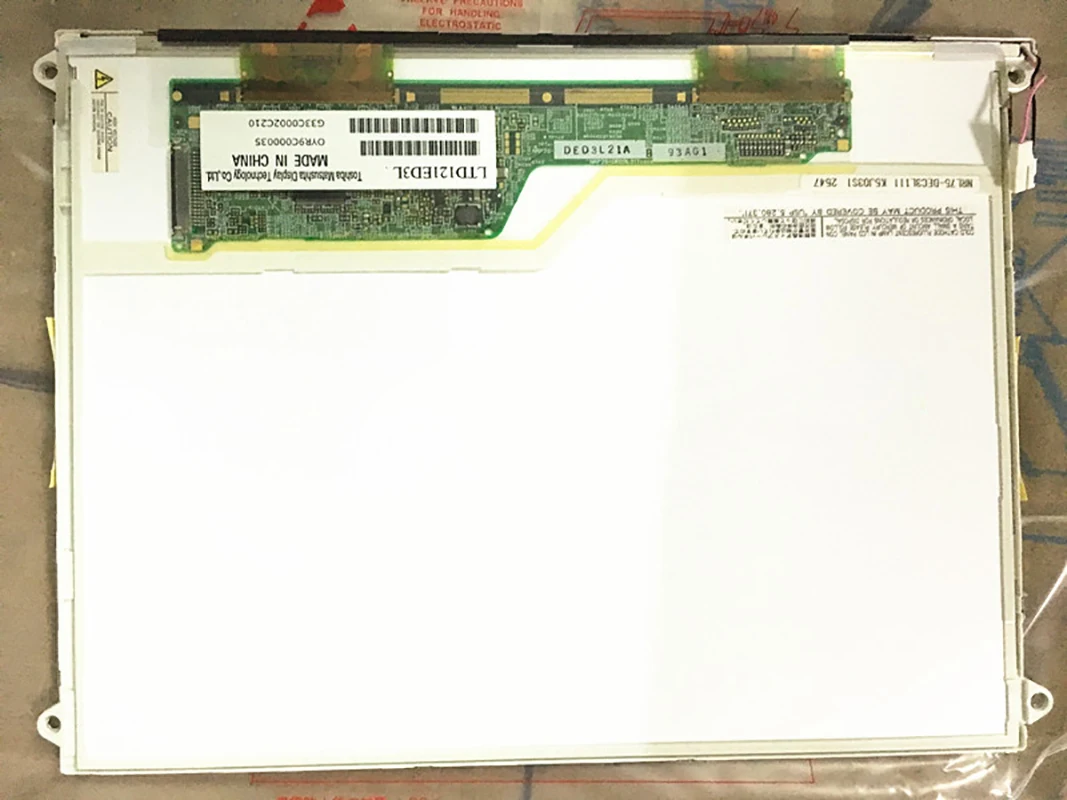 Panel de pantalla LCD LTD121ED3L