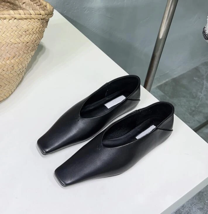 Fashion Women Flat Shoes Yellow Leather Slip on Lazy Mules Luxury Chic Fashion Squared Toe Autumn Leather Loafers Single Shoe