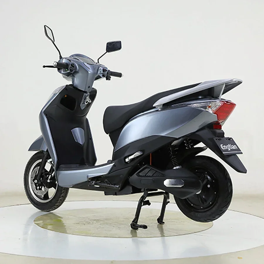 Rapid delivery Hot sale 1000w 2000w Scooter Electric Motorcycle For Commuting Speed Of 80km/H