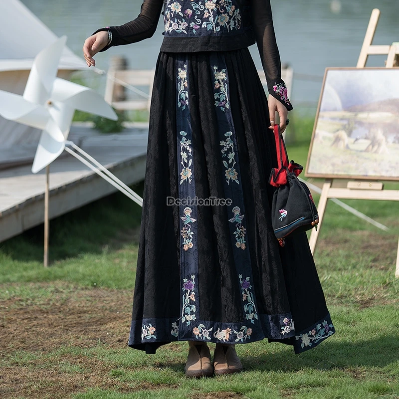 

2025 chinese national improved hanfu dress ethnic-style women embroidery a-line elastic waist loose elegant long half skirt t001