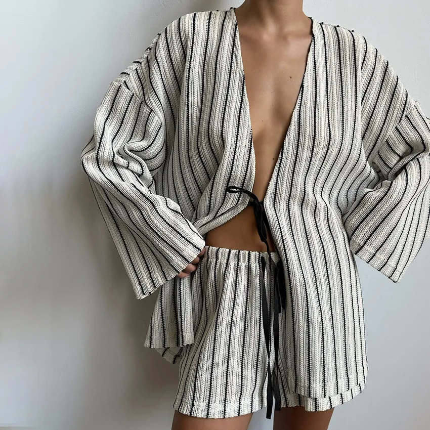 Women Hollow‑Out Jacquard Pajama Set, 2 Piece Fall Winter Loungewear, Elegant Long Sleeve Top & Shorts Sleepwear for Ladies