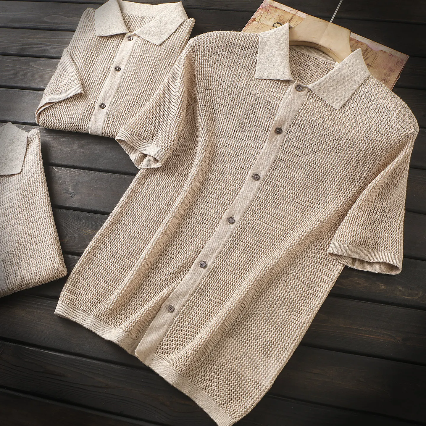 

Мужская вязаная рубашка-кардиган с коротким рукавом и отложным воротником для весны и лета