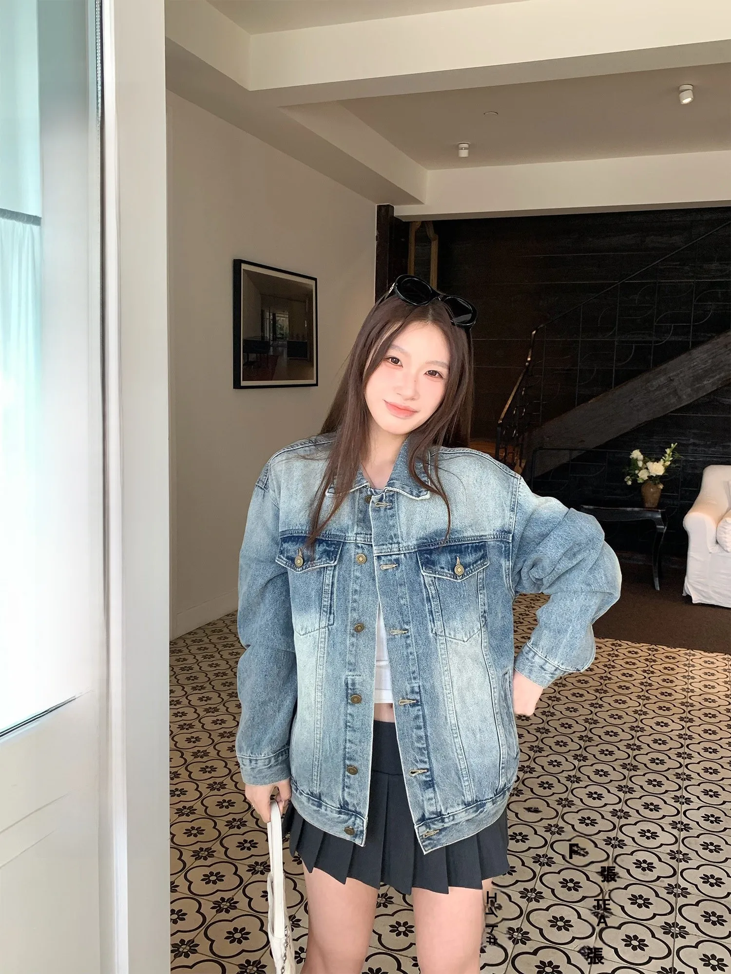 

Женская джинсовая куртка Yuzuqi Sydney Park свободного кроя, винтажная, синяя, размер S, весна 2026, повседневная, с длинными рукавами, на пуговицах