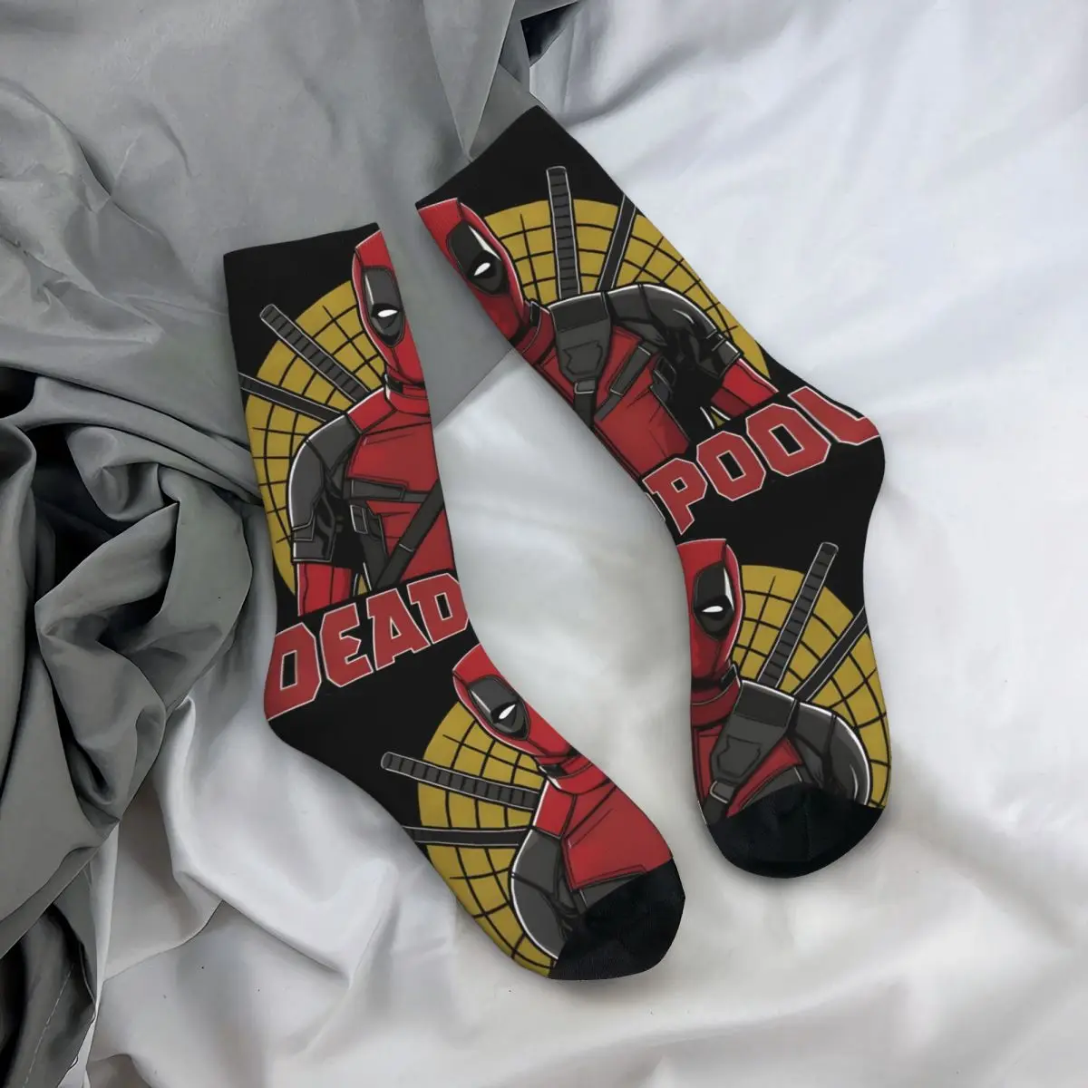 Crazy compression Popular Movies Sock for Men Vintage Deadpool & Wolverine Seamless Pattern Crew Sock Novelty