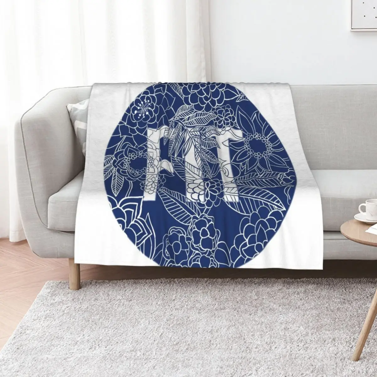 

FIT blooms Throw Blanket Vintage Retros Luxury Brand Luxury Blankets