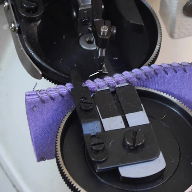 

PC-600 High quality single line chain high speed fur Sewing machine,no table no motor,price for only Machine head