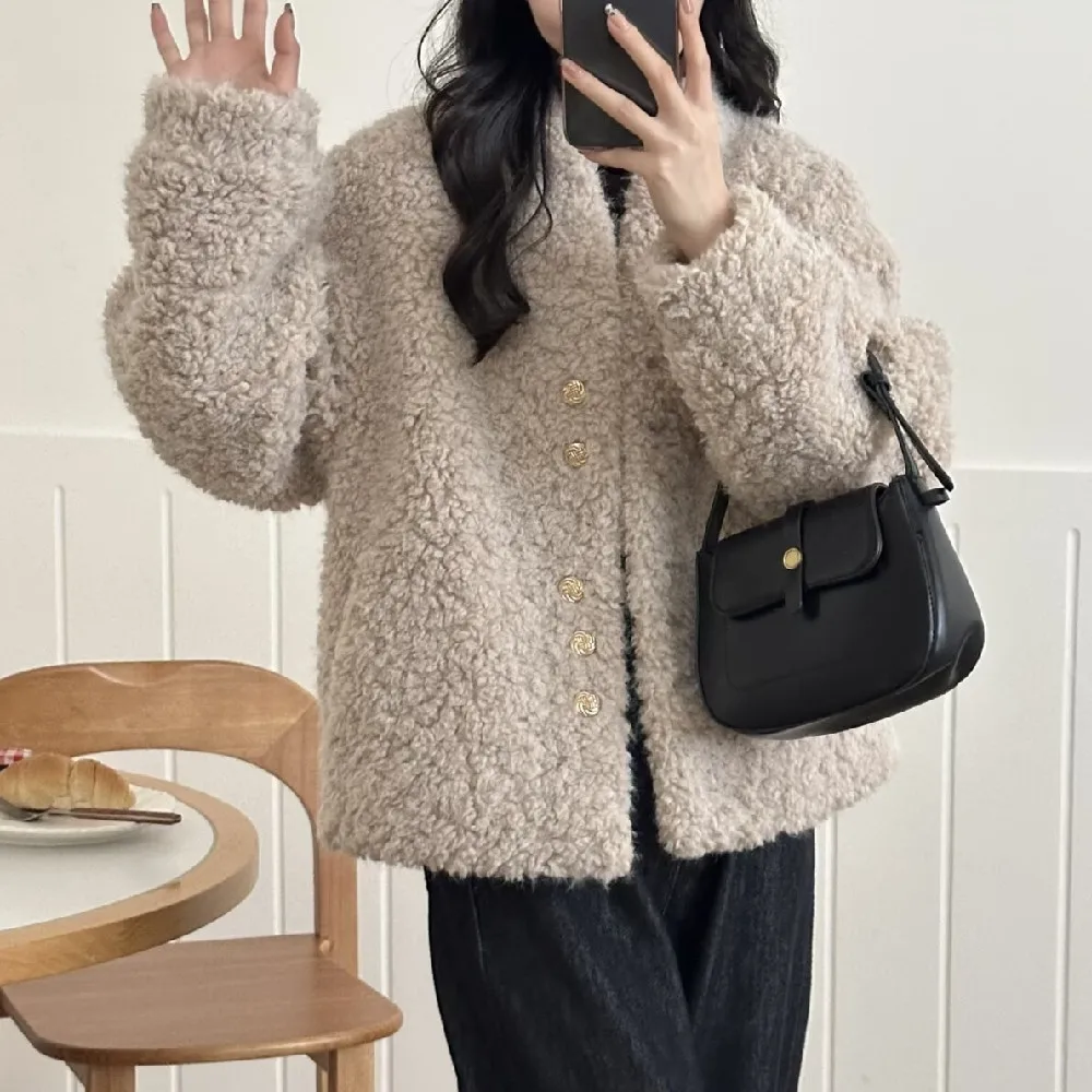 4 colors Winter V neck Shaggy Curly Lamb Sheep Faux Fur Coat CHIC Front Open Through Buttons Full Sleeve Loose Warm Coat White