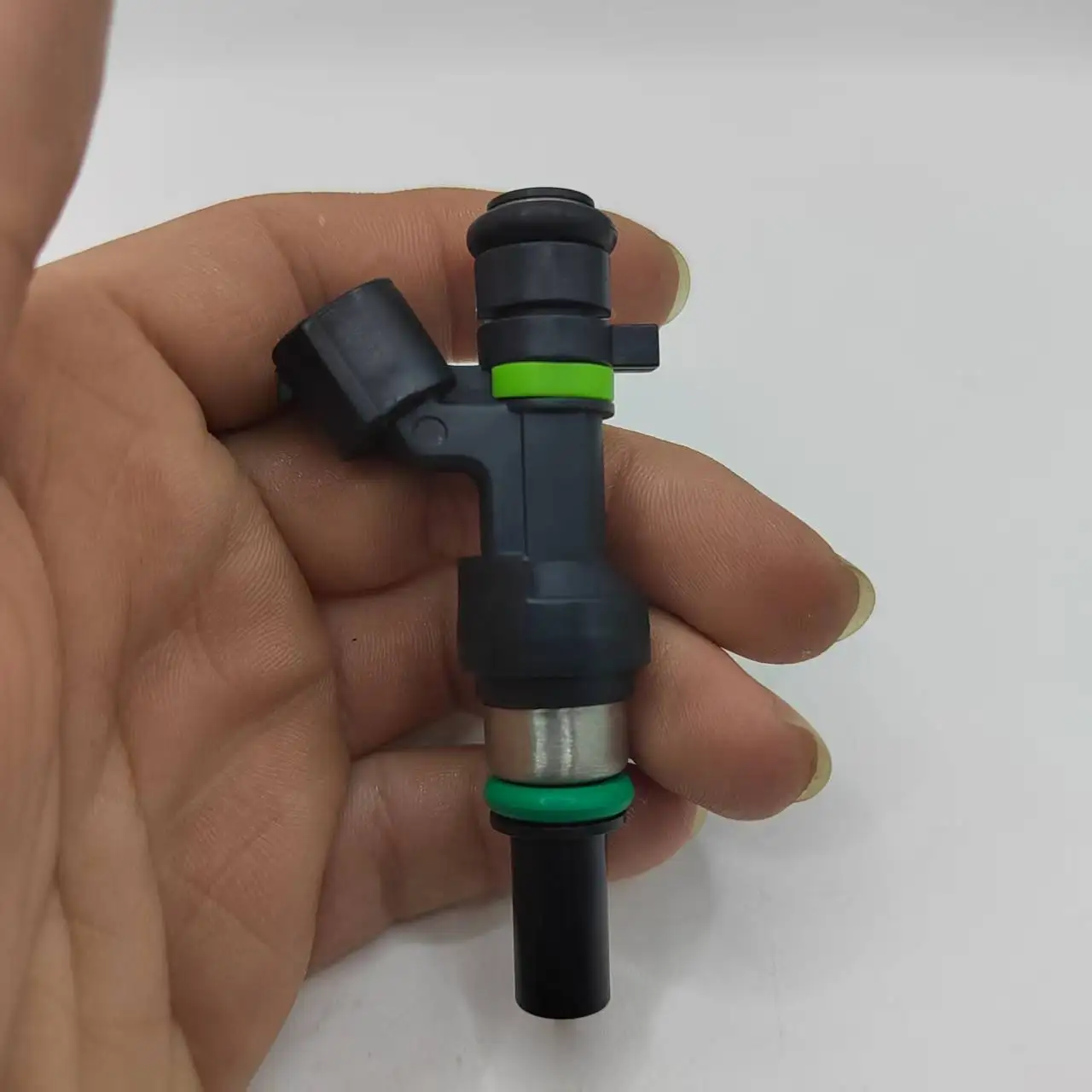 1pc-4pcs  OEM 16600 Original For  Versa- Tiida- MARCH III (K12) HR16DE 1.6L Fuel InjectorsED000 16600-ED000 FBY1160