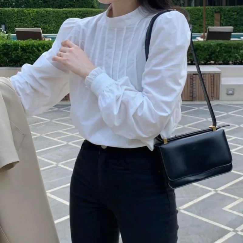 

Autumn 2025 New Autumn Simple O-neck Shirts Women Loose Casual Long Sleeve Blouse Women Korean Style Chic Vintage Blusas