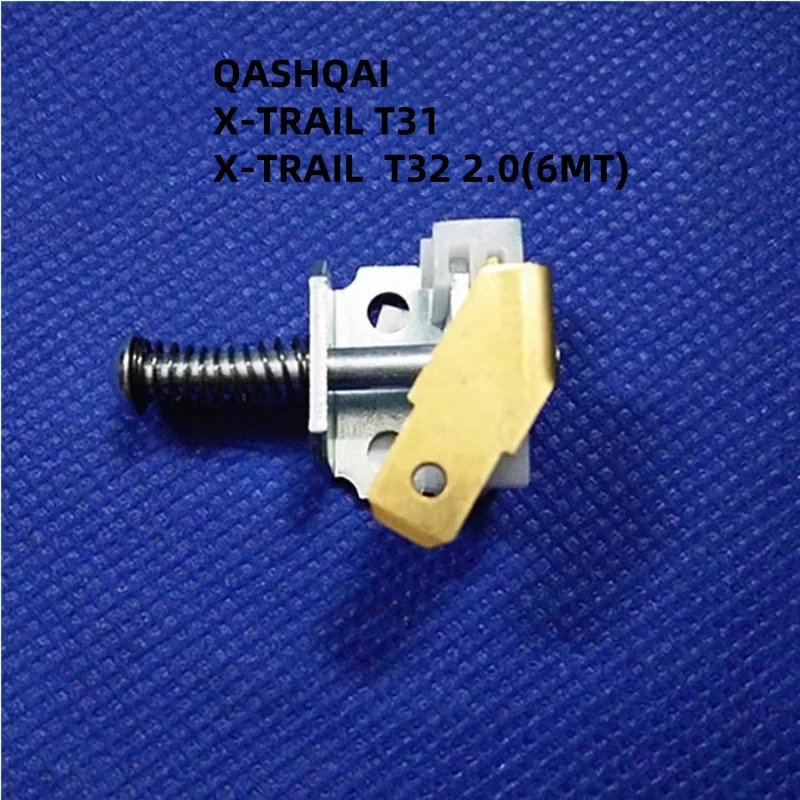 

For Nissan TIIDA LIVINA SYLPHY ALTIMA X-TRAI QASHQAI MURANO Hand brake light switch Brake light switch auto parts