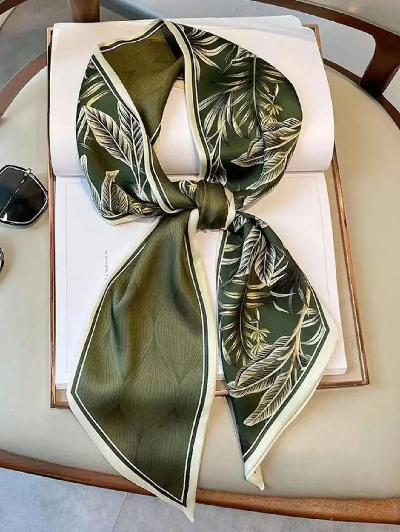 وشاح مربع كاجوال من الحرير الصناعي للربيع/الصيف للنساء، رباط شعر ربطة عنق احترافي بطبعة زهور، وشاح رفيع للرقبة، حزام خصر