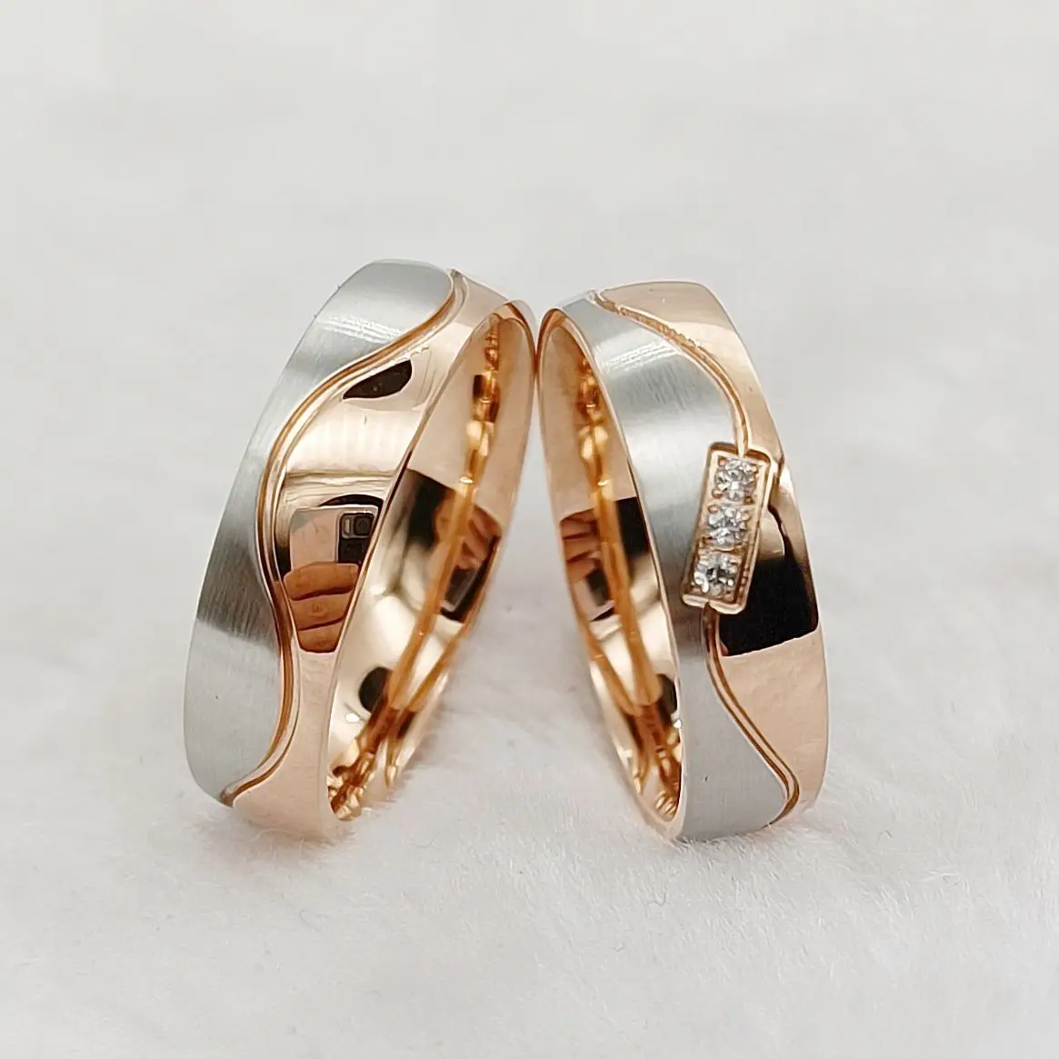 Wedding Rings For Men And Women Rose Gold 18k Plated Titanium Jewelry Wholesale High Quality Designer Lover\'s Couples Ring