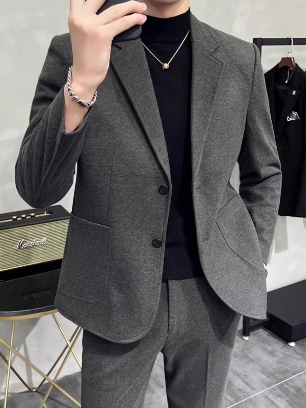 

Мужской шерстяной пиджак утепленный, повседневный, осенне-зимний, новый стиль, высококачественная деловая форменная одежда, стандартный крой, на двух пуговицах