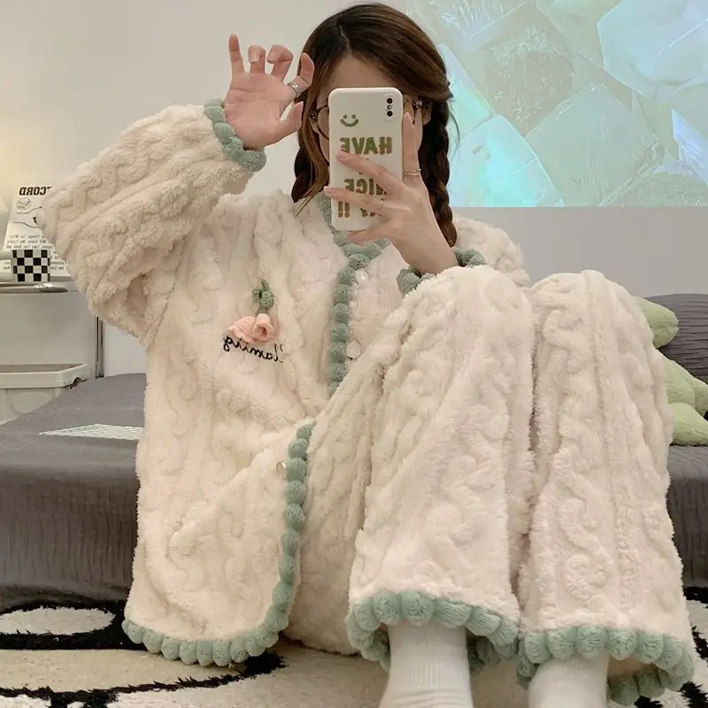 Appliques Sleepwear Women Pajama Sets Winter Warm Piiama Fleece Night Wears Button Sets for Women 2 Pieces Patchwork Home Suit