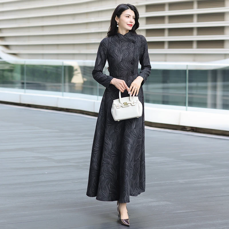 2026 Recién llegado de Primavera/otoño: vestido elegante de manga larga con cuello mandarín para mujer, falda larga ajustada de alta gama para uso diario