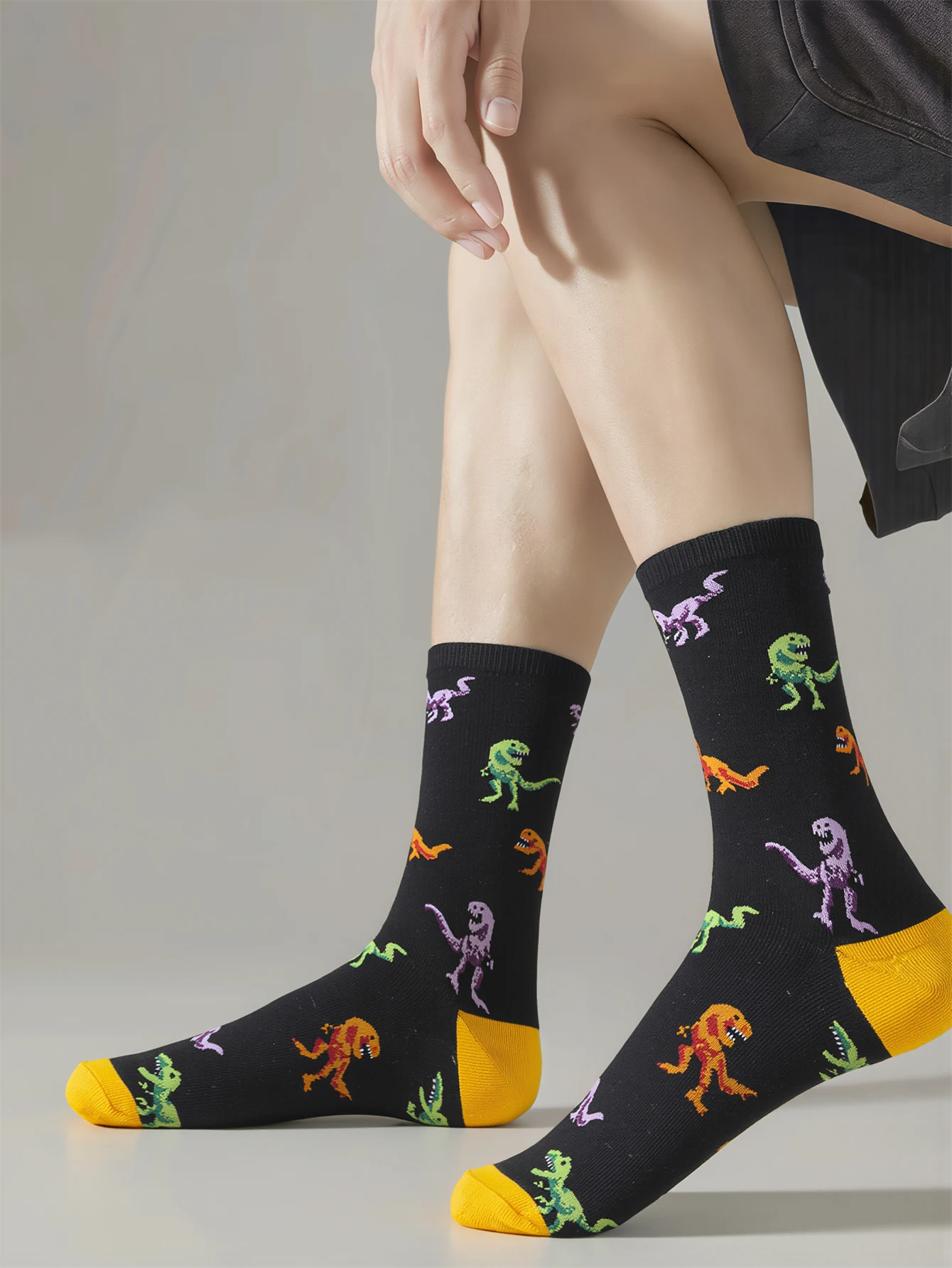 1 Pairs Dinosaur Print Cotton Socks Men Funny Novelty Jurassic Animal Pattern Mid Calf Socks Soft Casual Daily Socks For Men