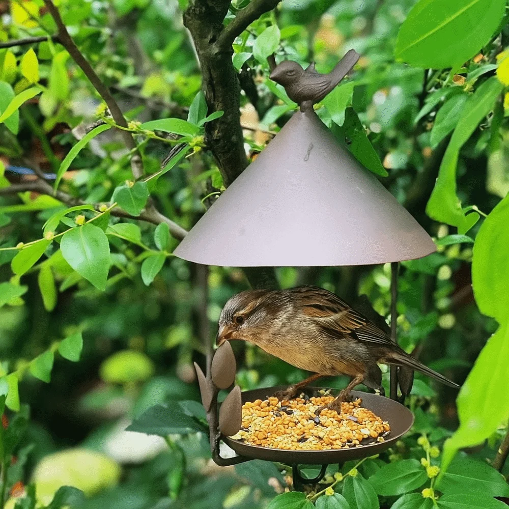 

Garden Decor Iron Bird Feeder Windproof Hanging Style Bird Water Bowl Rainproof Multi-purpose Bird Food Dispenser Outdoor