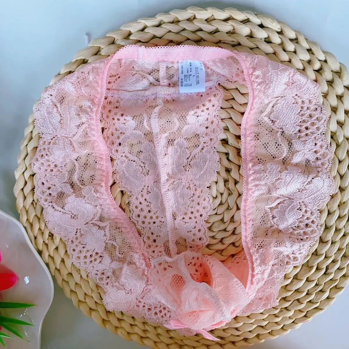 سروال وردي مميز من الدانتيل للرجال T- Breifs عرض حي أزياء رقص مثيرة DJ Club Bar حفلة خاصة كوس. سراويل هاراجوك الذكور سيسي