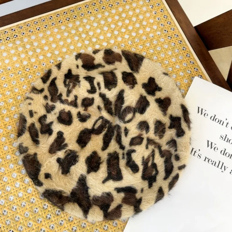 New Niche Retro Leopard Print Plush Beret Women\'s Autumn and Winter Temperament Versatile Trend Warm Dome Painter Hat Kpop