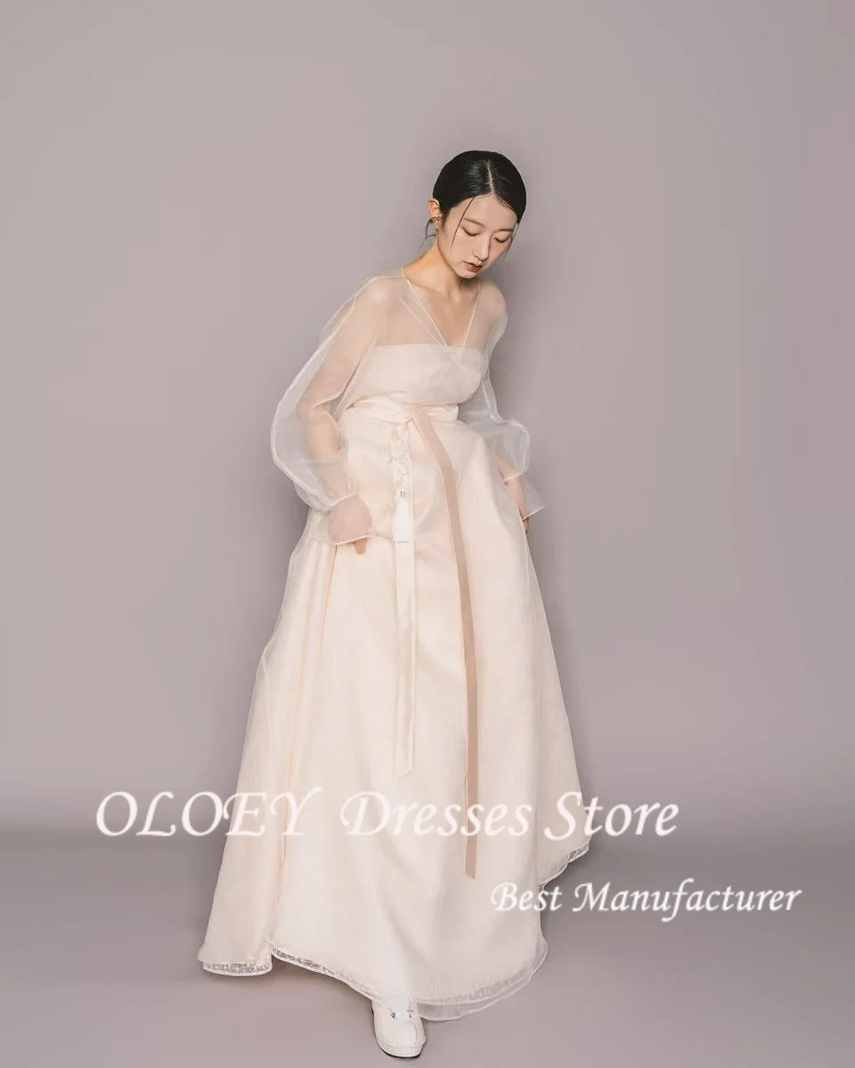 فستان OLOEY 2025 بسيط لحفلات الزفاف المتدفقة عادي على شكل حرف a ثنيات فستان زفاف كوري لالتقاط الصور بطول الأرض مخصص