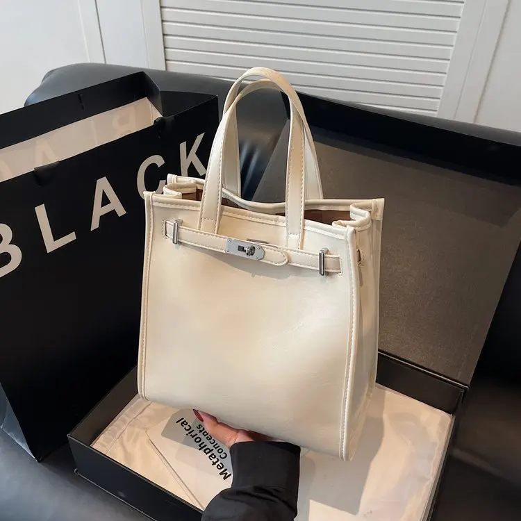 

2025 Trendy Canvas Tote Bag Women Large Capacity Lightweight Shoulder Bag for Work Commute Shopping Beach Stylish Casual Purse