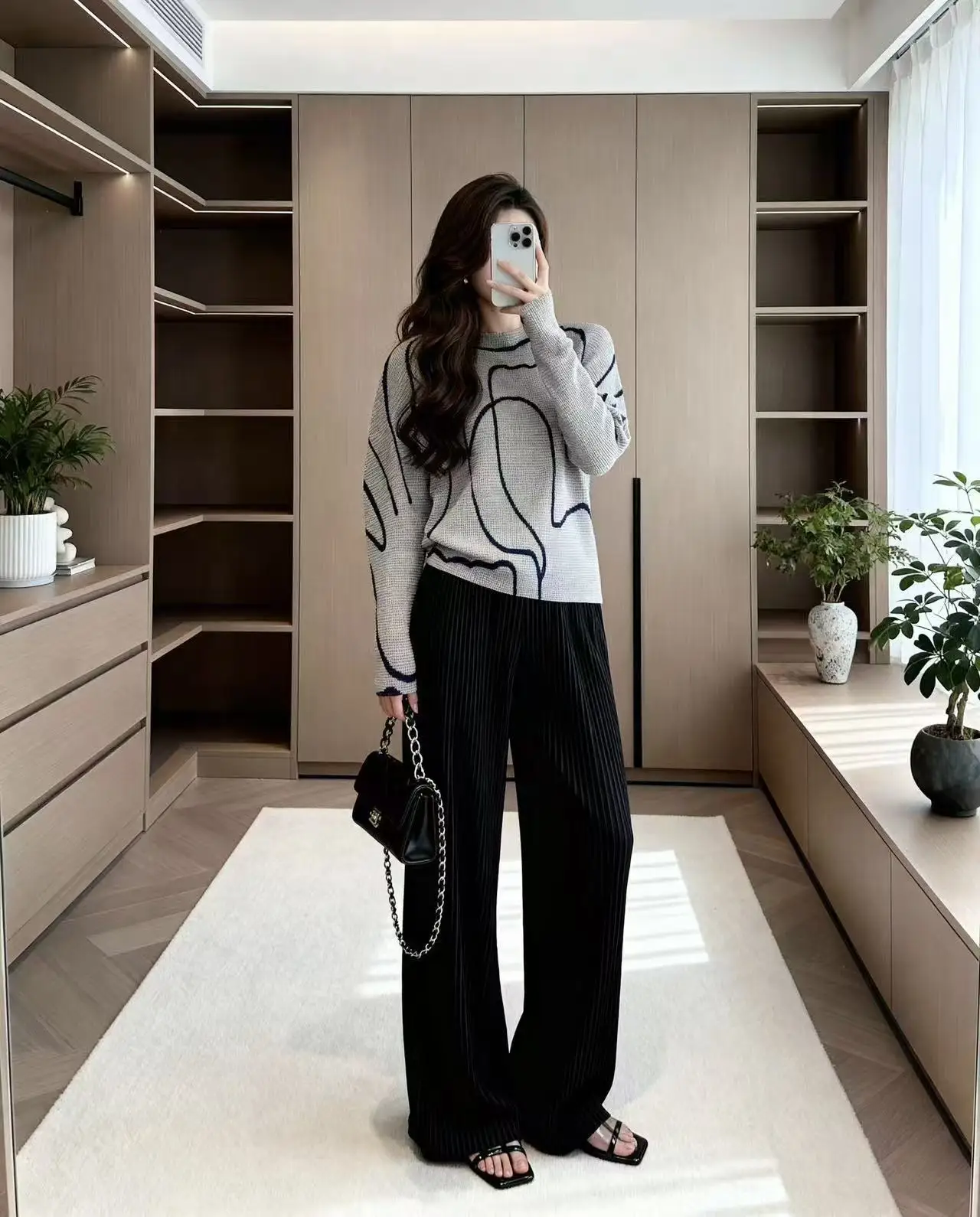 

Miyake Pleated 2025 Autumn and Winter New Corn Kernel Line Top Pleated Commuter Versatile Bottoming Shirt Inside T-shirt