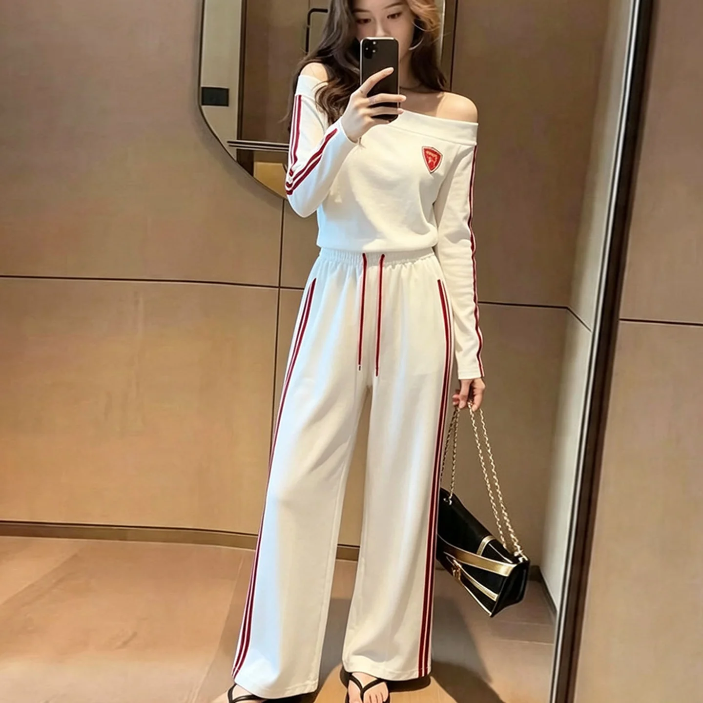 2026 White Casual Sporty Two-Piece Set with Wide Leg Pants And Long Sleeve One-Shoulder Top for Women Early Autumn Fashion