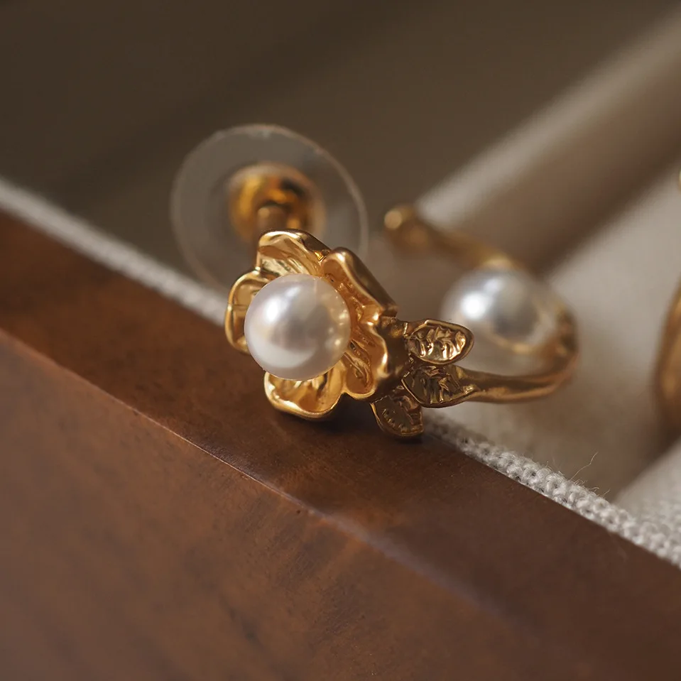 Greek Niche Design Forest-Style Floral Pearl Vintage Stud Earrings - Chic French Flair