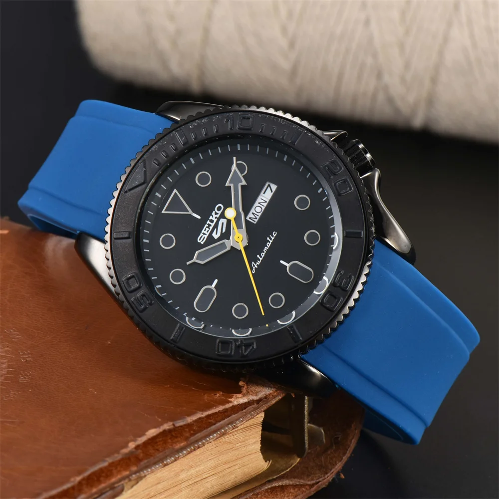 سوار مجوهرات هدية عيد الحب Seiko 5 Mods سبيكة حالة سيليكون حزام ساعة كوارتز للرجال Montre أرض الإنسان Relogio Reloj