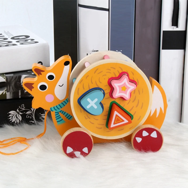 A84F-slak-sleepspeelgoed, bekroond houten kinderspeelgoed met vormclassificator en trekkoord.