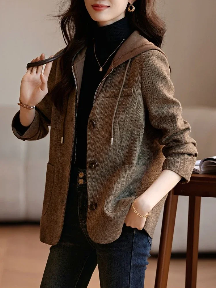 Autumn New Fashion Women Jacket Casual Versatile Hooded Fake Two-piece Coat Women Zipper Single Breasted Design Comfort Jackets