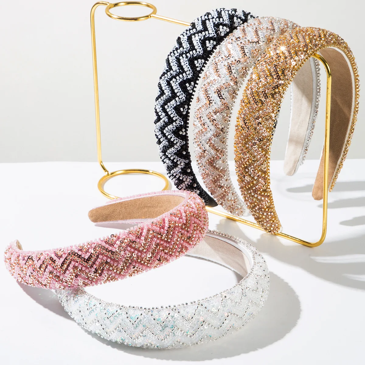 

Luxury handmade beaded sequined headband women's wavy wide-sided temperament pressure hair headband versatile face wash hair acc