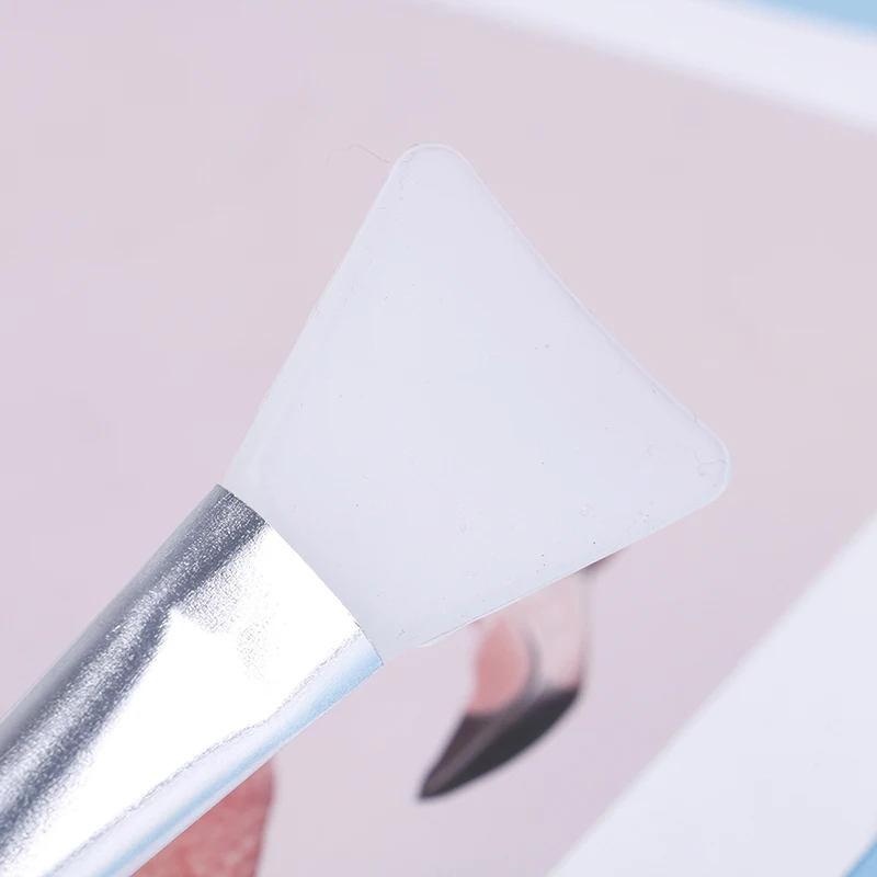 Brosse pour masque Facial en Silicone, tête souple avec grattoir, brosses à Film de boue à Double usage, réglage du Film, outil de soins de beauté pour la peau du visage, 1 pièce