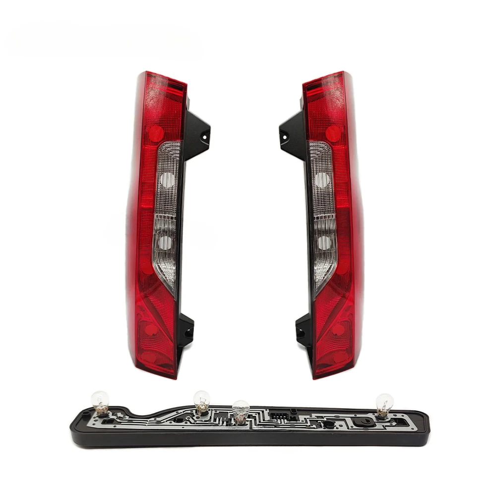 Per Mercedes Benz Sprinter 2019 2020 2021 Alogena Fanale posteriore Stop Indicatore di direzione con lampadina A 9108200300   A 9108200200