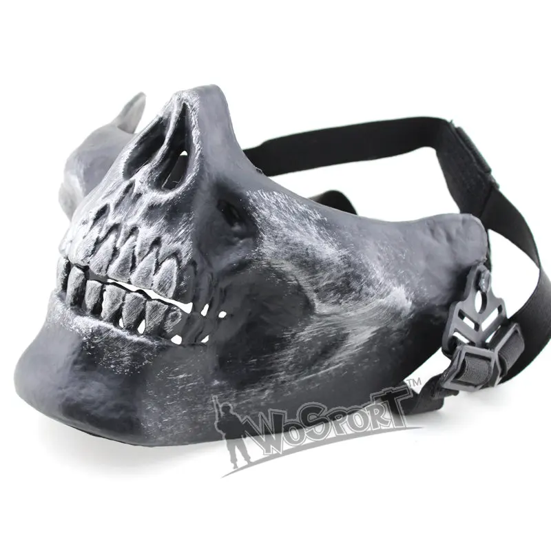 Tactical Half Face Skull Mask Halloween Outdoor CS Horror Skull Headdress Airsoft Accessories