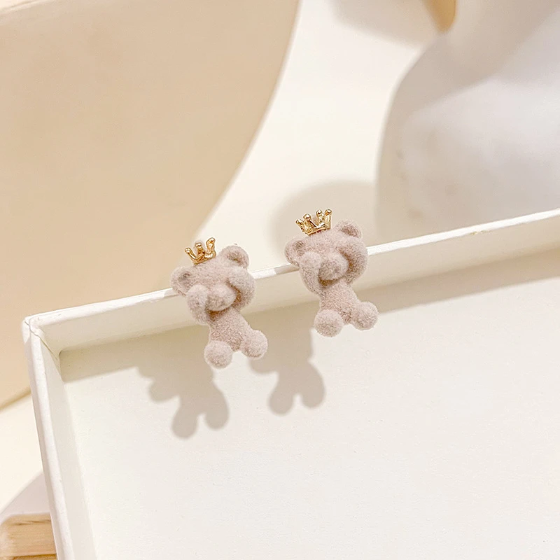 Sweet Beige Plush Bear Crown Funny 3D Stud Earring Women Korean Simple Temperament Flocking Jewelry Girl Valentine's Day Gift