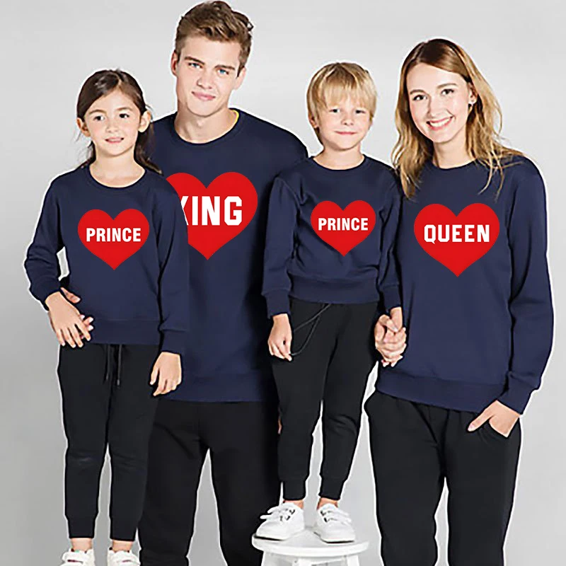 King Queen Prince Print Heart Pattern Family Matching Outfits Father Mother Daughter Son Hoodies Fashion Brand Family Sweatshirt