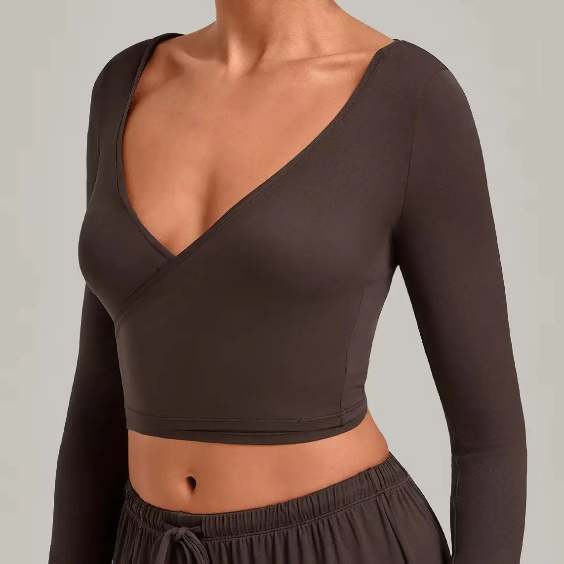 V Neck Yoga T-shirt Women Breathable Slim Fitness Shirts Quick Dry Training Sport T-shirt Top Female Workout Gym Long Sleeve Top