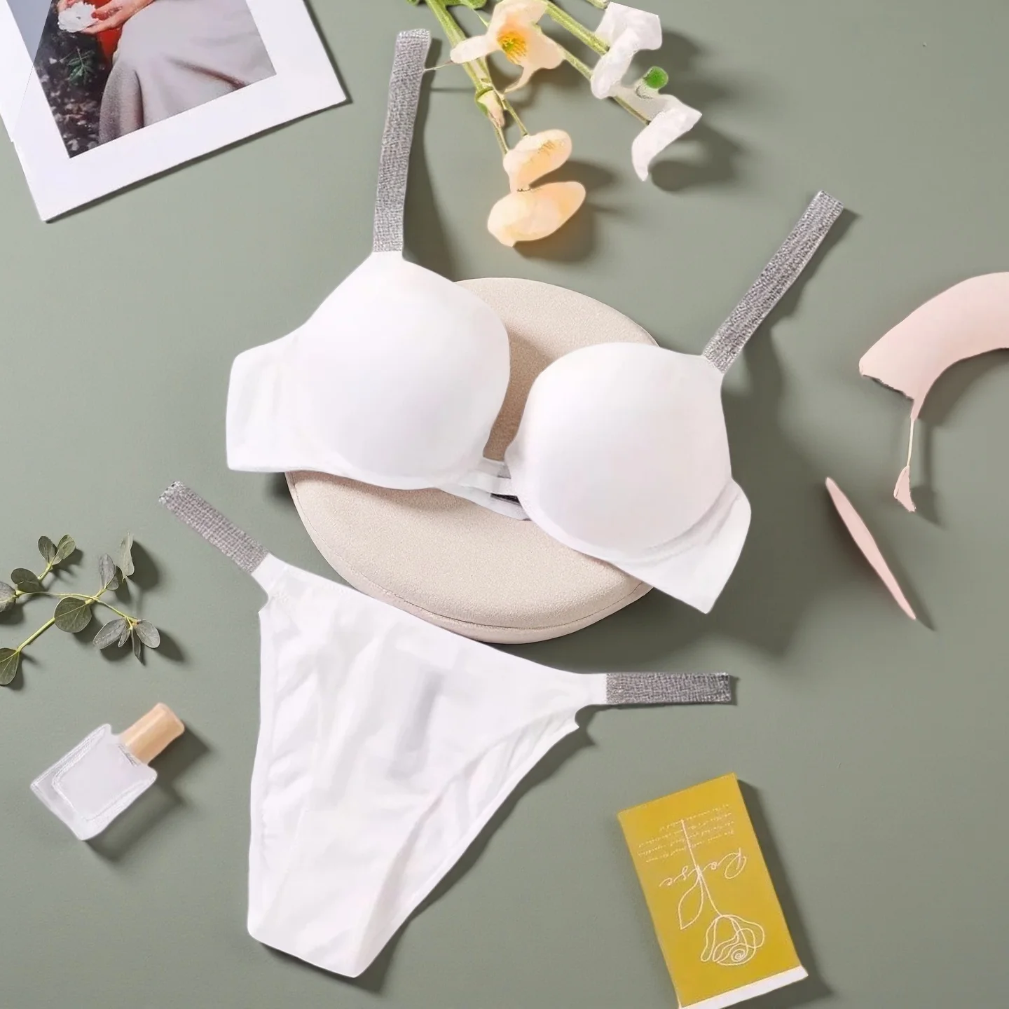Nova moda feminina lingerie sexy esportiva clássico acolchoado ajustável push up v lingerie conjunto s conjunto de roupa interior