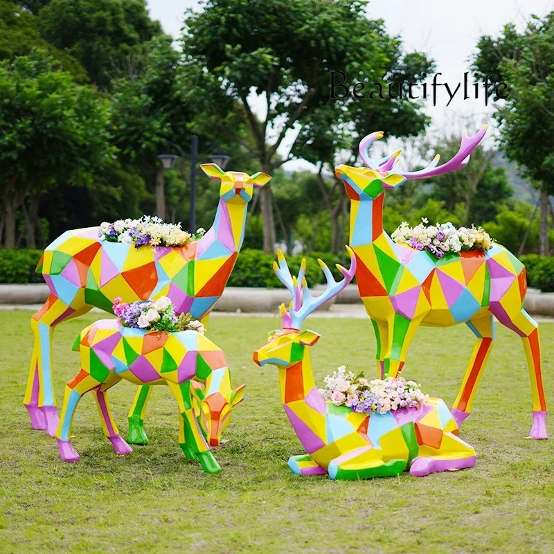 Abstract geometric sika deer sculpture flower pot flower tool shopping mall forest flower tank ornament large decorative model