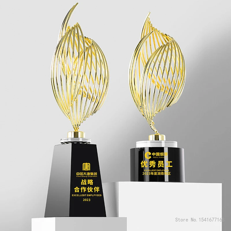 

Creative High-end Art Metal Crystal Trophy, Custom Lettering Honor Award, Commemorative, Home Living Room Decor Wooden Base, 1Pc