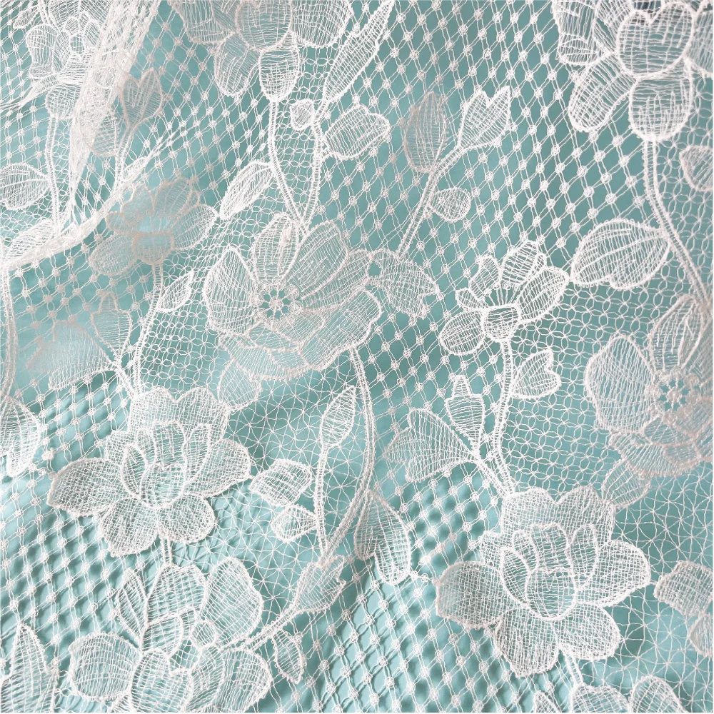 Newly Designed Fish Silk Thread Hollow Out Embroidered Flower Lace for High End Customized Wedding Dresses Hats Light Veil